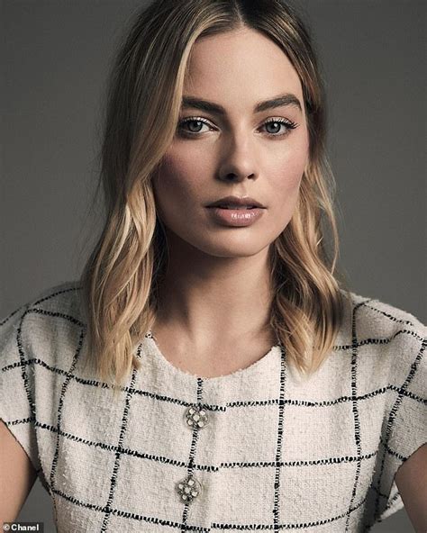 chanel 5 ricarica m|Interview With Margot Robbie, The New Face Of CHANEL N°5.